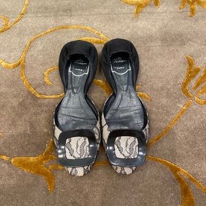 RV black lace with suede leather flat